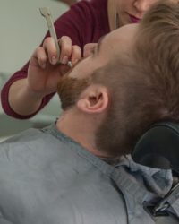 Barber Csajok: borbély forradalom az Andrássy úton